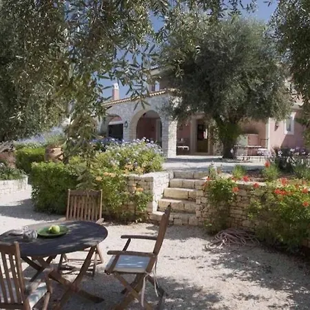 Beautiful 3-bed With Pool And Amazing Views * Agios Stefanos (Thinali)