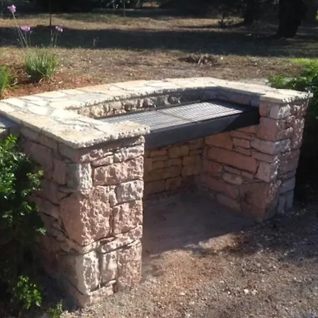 Beautiful 3-bed With Pool And Amazing Views Villa